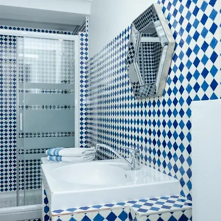 Republique Normandie Liberte * Кан