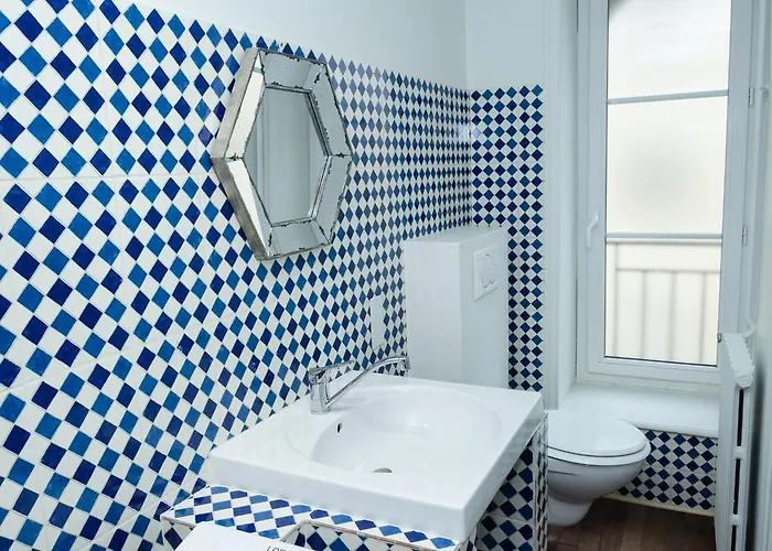 Republique Normandie Liberte Apartment Caen